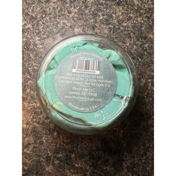Pinch Me Therapy Dough Ocean Scented - Picture 4 of 6